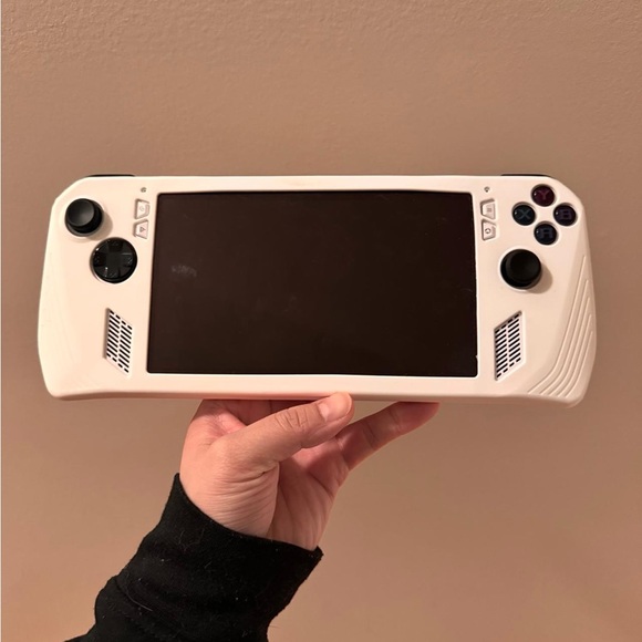 Meet the Posher Other - ROG Ally 7" 120Hz FHD 1080p Gaming Handheld Touchscreen AMD Ryzen Z1 Extrem